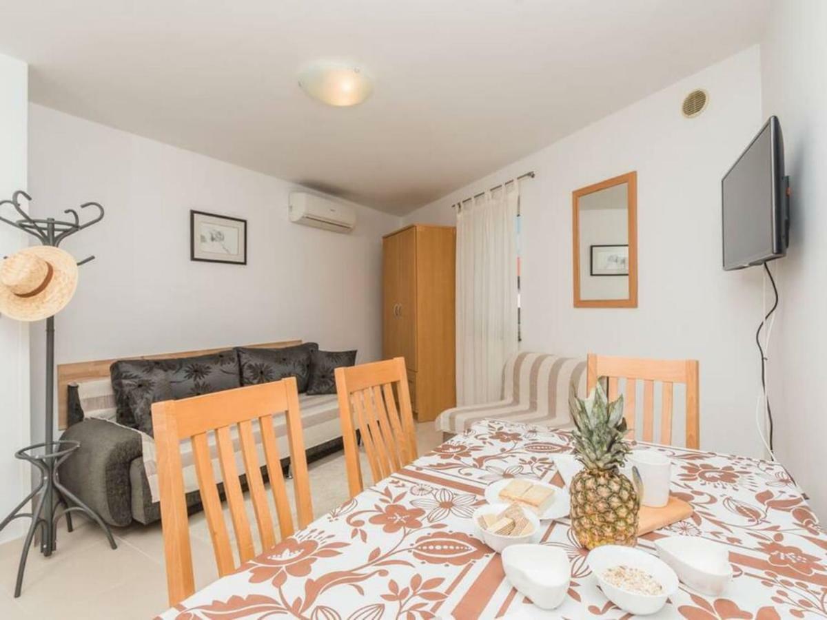 Apartment F-4 Климно Экстерьер фото